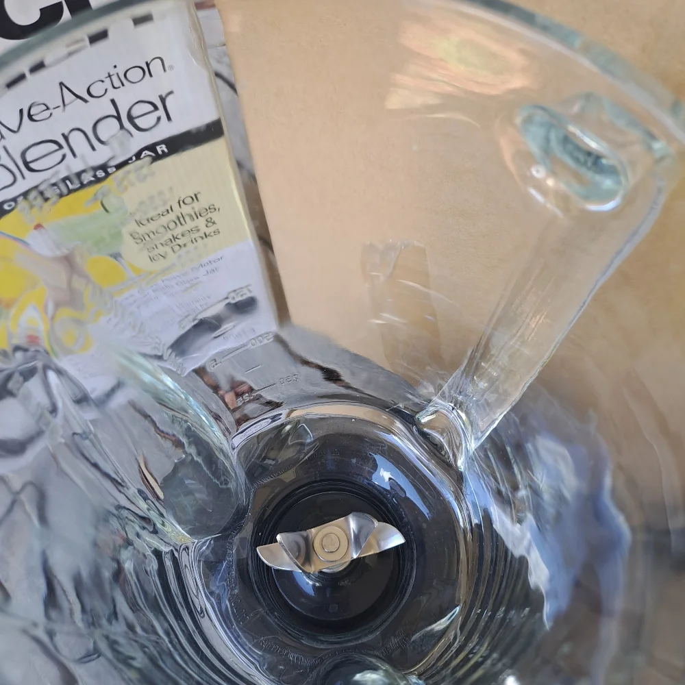 Hamilton Beach Wave action Blender - Picture 3 of 4